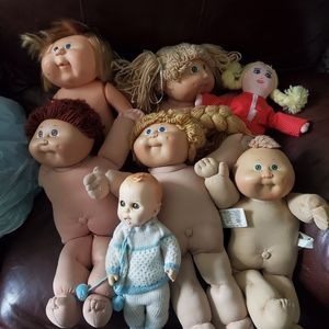 Lot of vintage baby dolls